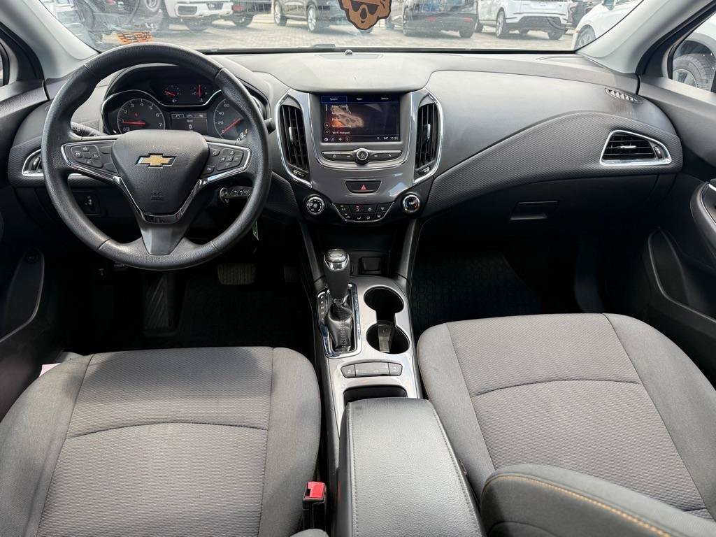 Used 2019 Chevrolet Cruze LS w/ LS Convenience Package FWD image 9