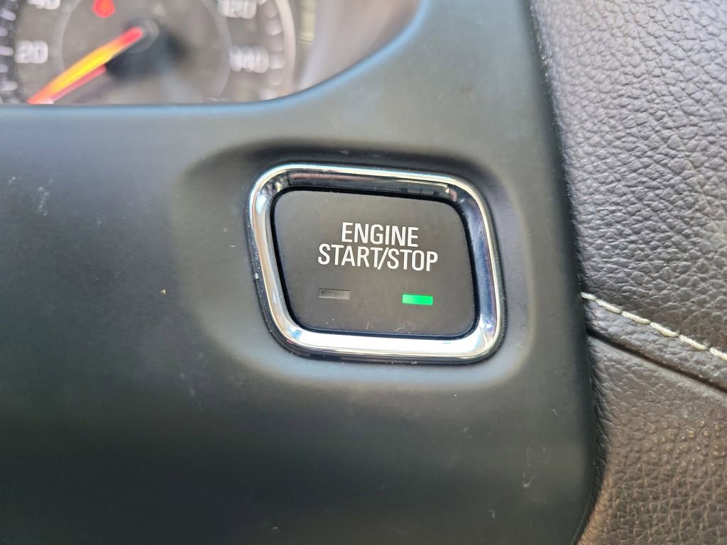 Used 2023 GMC Acadia SLE w/ Driver Convenience Package image 30