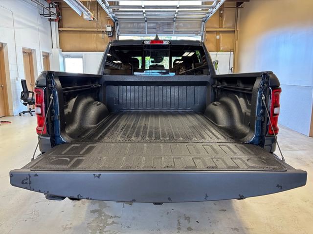 New 2026 RAM 1500 4x4 Crew Cab image 17