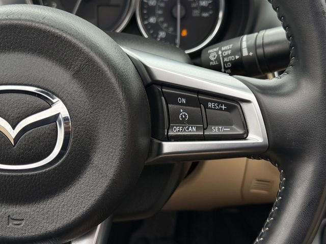 Used 2020 MAZDA MX-5 Miata RF Grand Touring RWD image 16