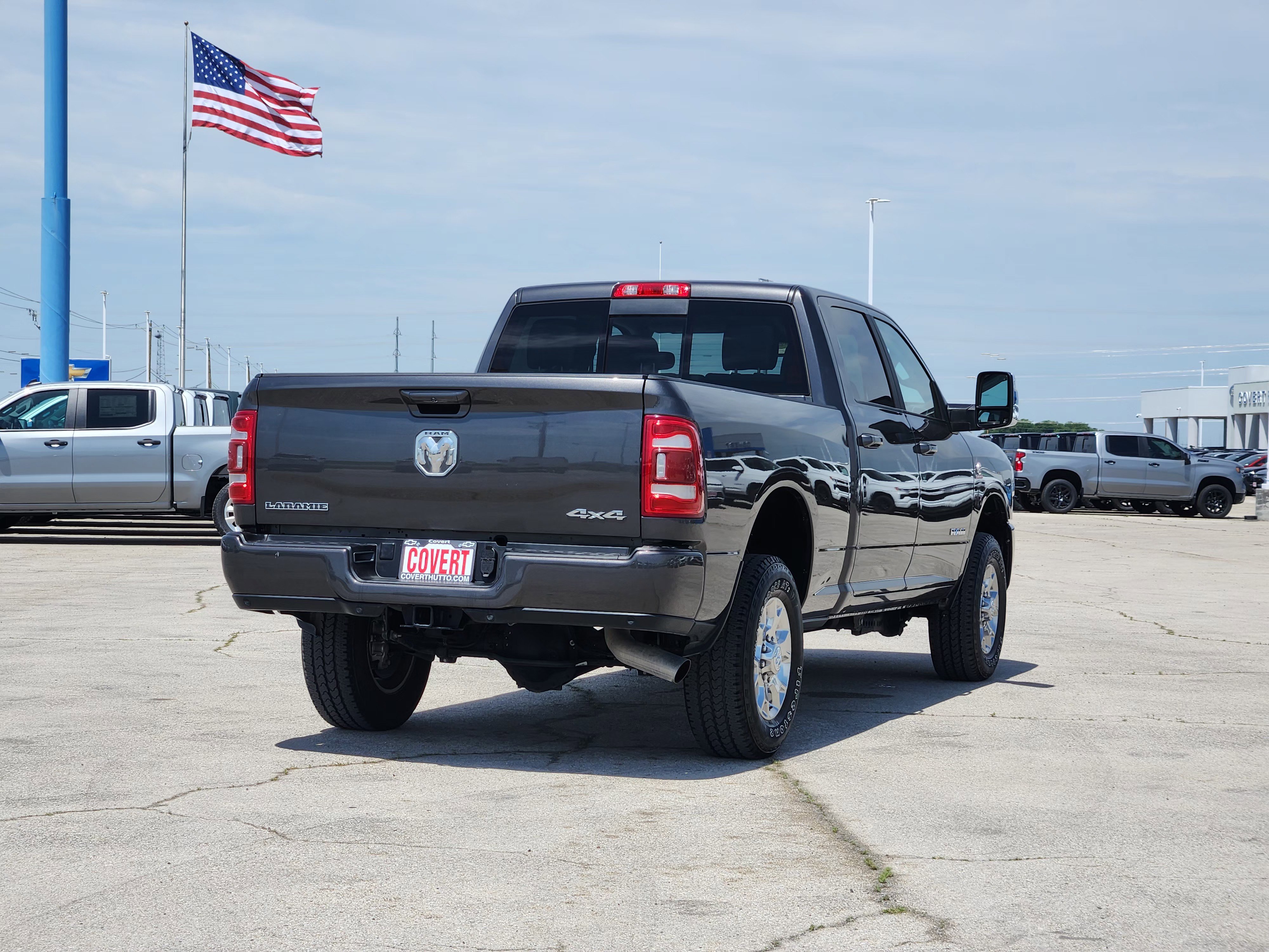 Used 2024 RAM 2500 Laramie AWD/4WD image 7