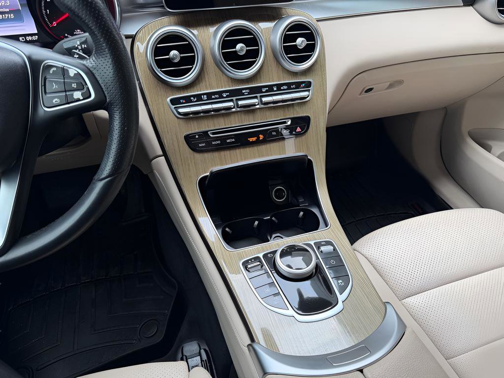 Used 2018 Mercedes-Benz GLC 350e 4MATIC image 44