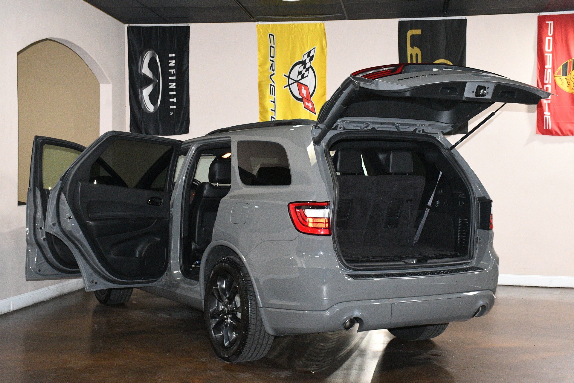Used 2022 Dodge Durango GT RWD image 92