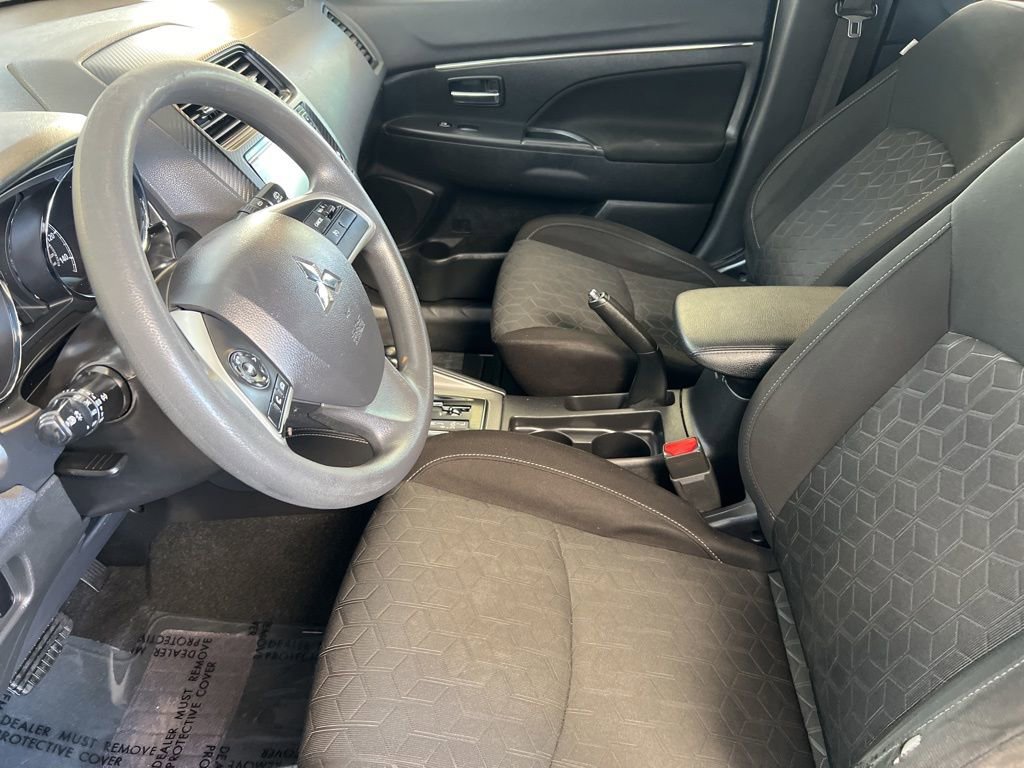 Used 2022 Mitsubishi Outlander Sport ES image 17