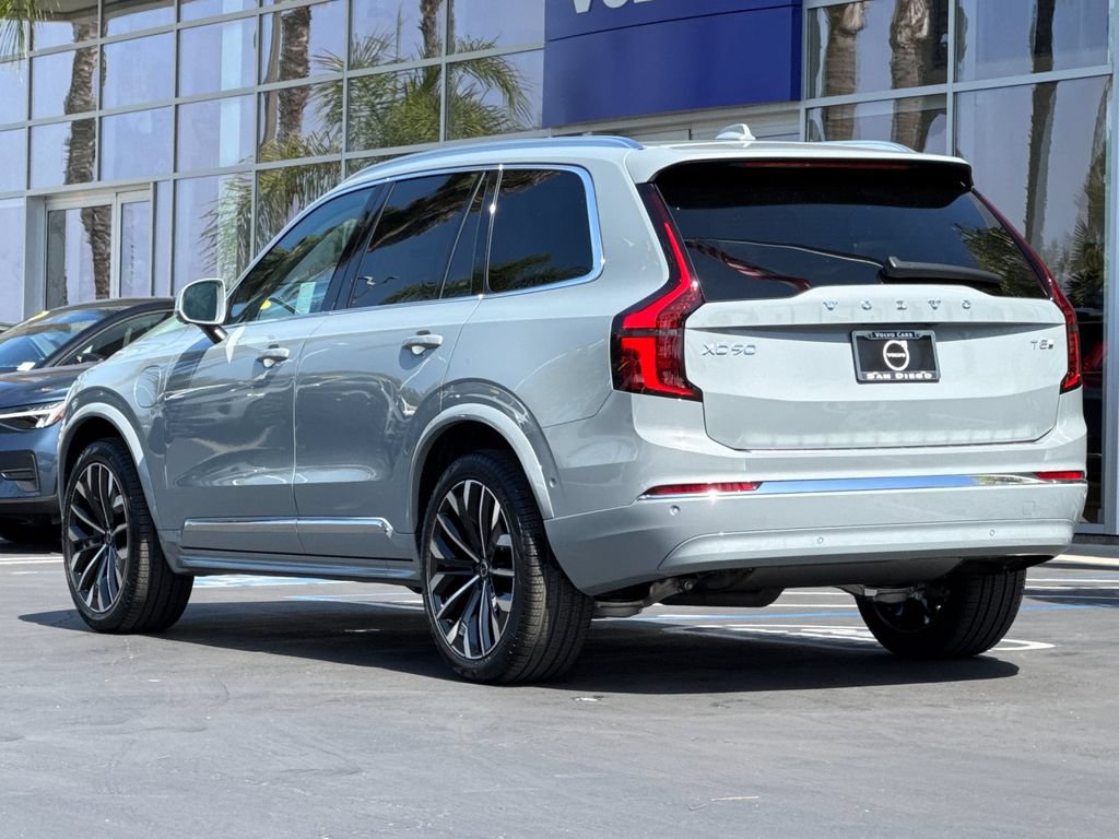 New 2026 Volvo XC90 T8 Plus AWD/4WD image 3