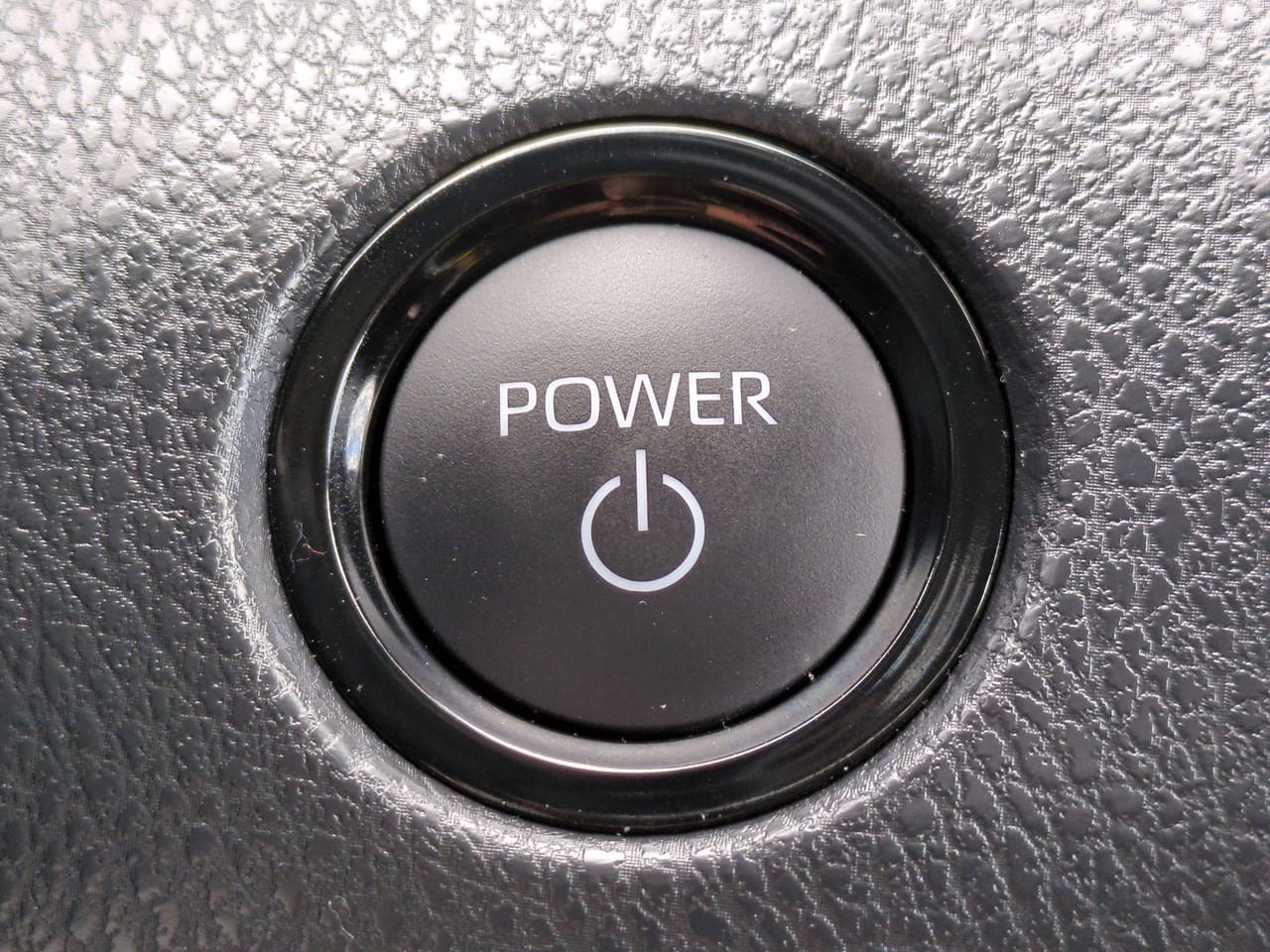 Used 2025 Toyota Camry LE w/ Convenience Package FWD image 25