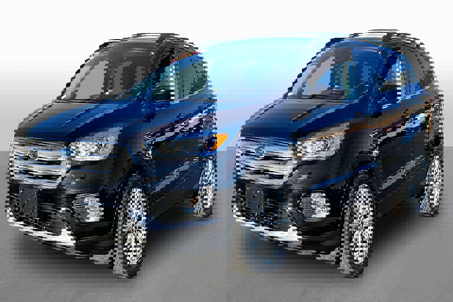 Used 2019 Ford Escape SEL image 1