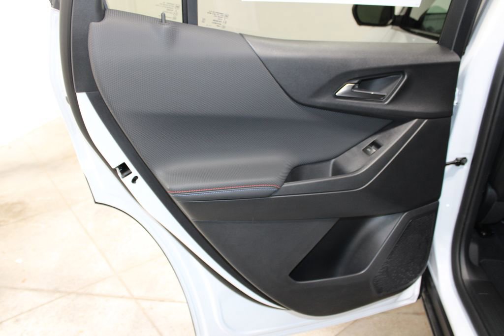 New 2026 Chevrolet Equinox RS image 18