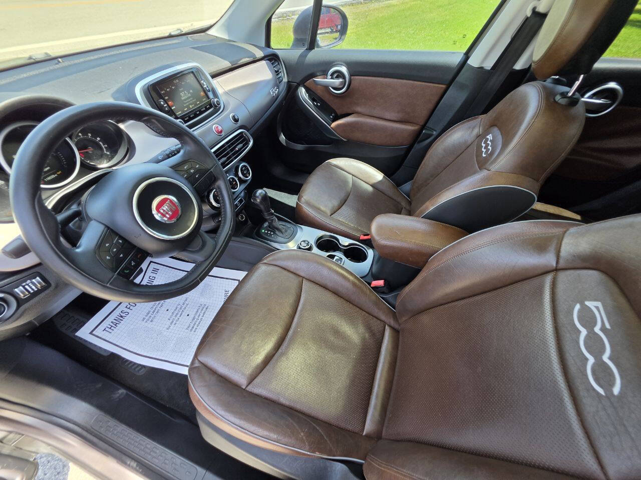 Used 2016 FIAT 500X Lounge FWD image 3