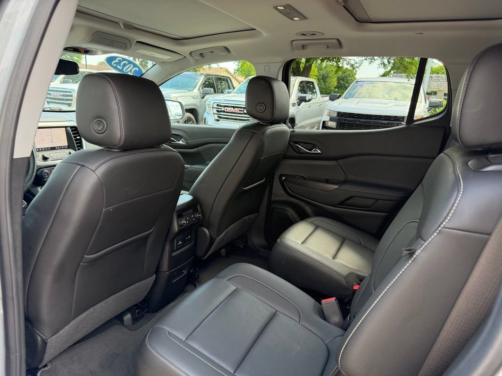 Certified 2023 GMC Acadia SLT w/ Elevation Edition FWD image 13
