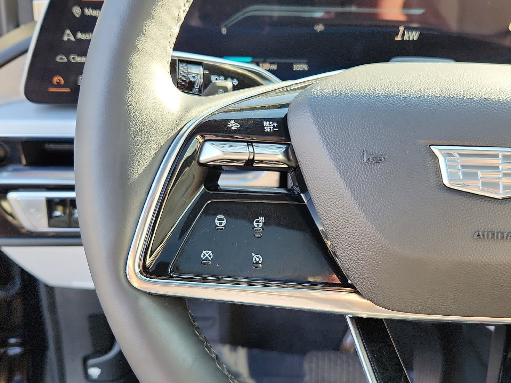 Used 2024 Cadillac Lyriq Luxury RWD image 22