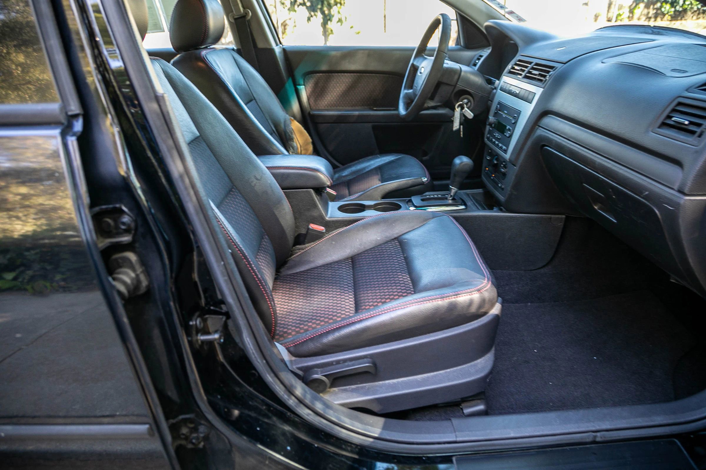 Used 2007 Ford Fusion SE image 26