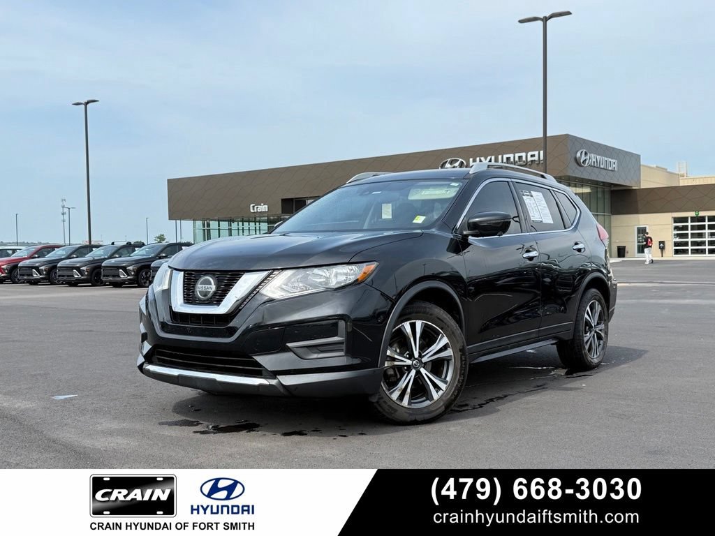 Used 2019 Nissan Rogue SV w/ Premium Package FWD image 1