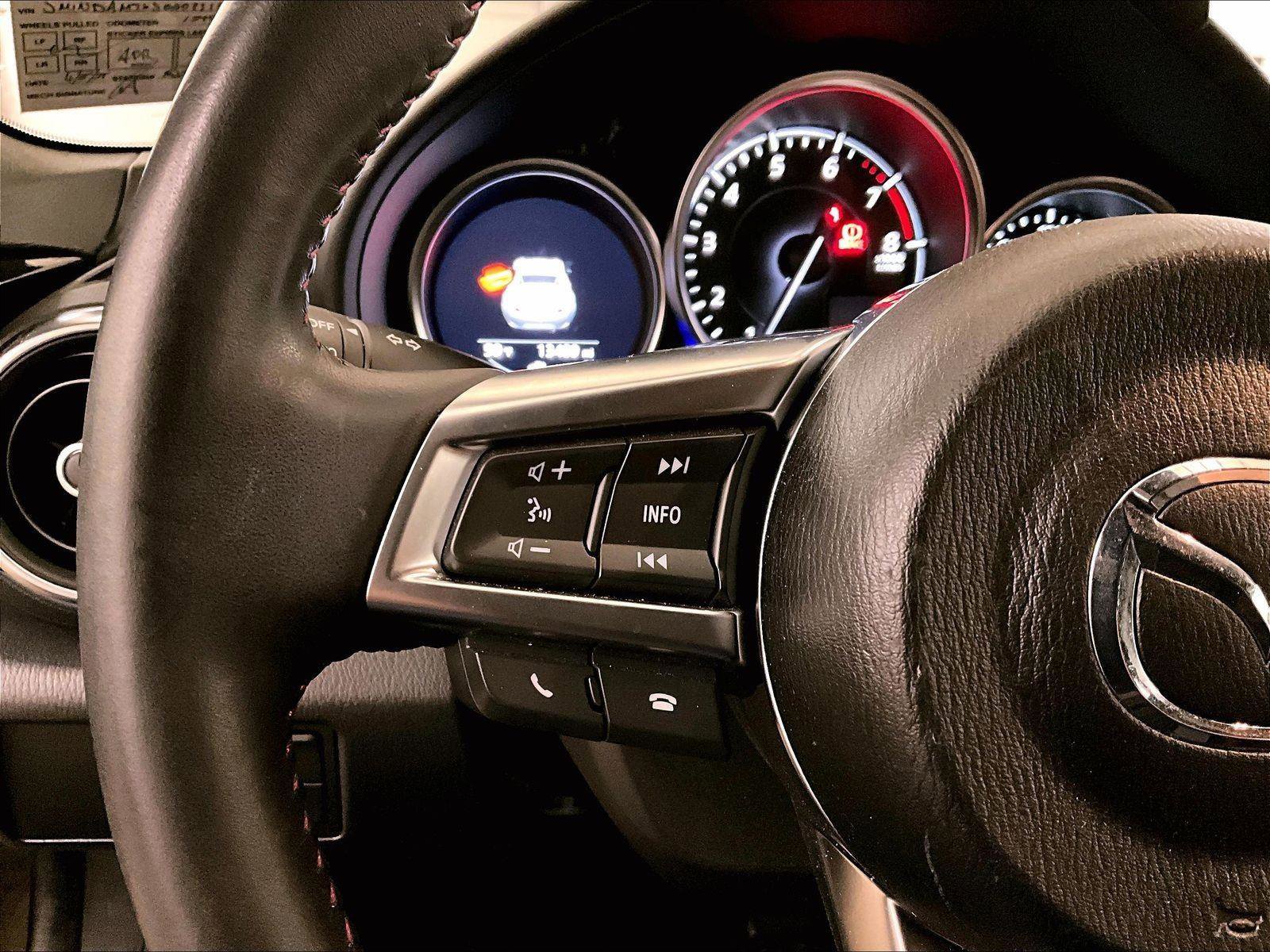 Used 2018 MAZDA MX-5 Miata RF Grand Touring image 17