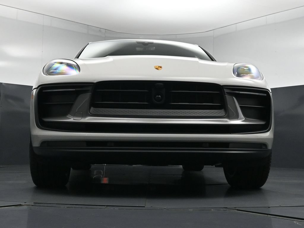 New 2026 Porsche Macan Turbo AWD/4WD image 29