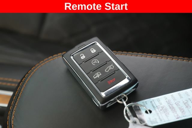 Used 2025 Jeep Grand Wagoneer Series III w/ Rear Seat Video Group 1 AWD/4WD image 3