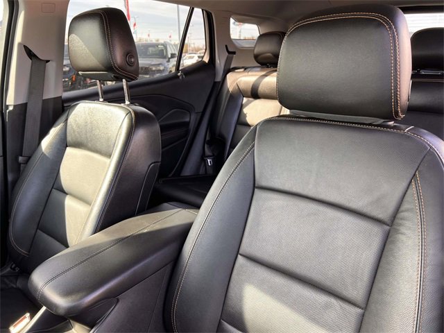 Used 2021 GMC Terrain SLT w/ Elevation Edition image 24