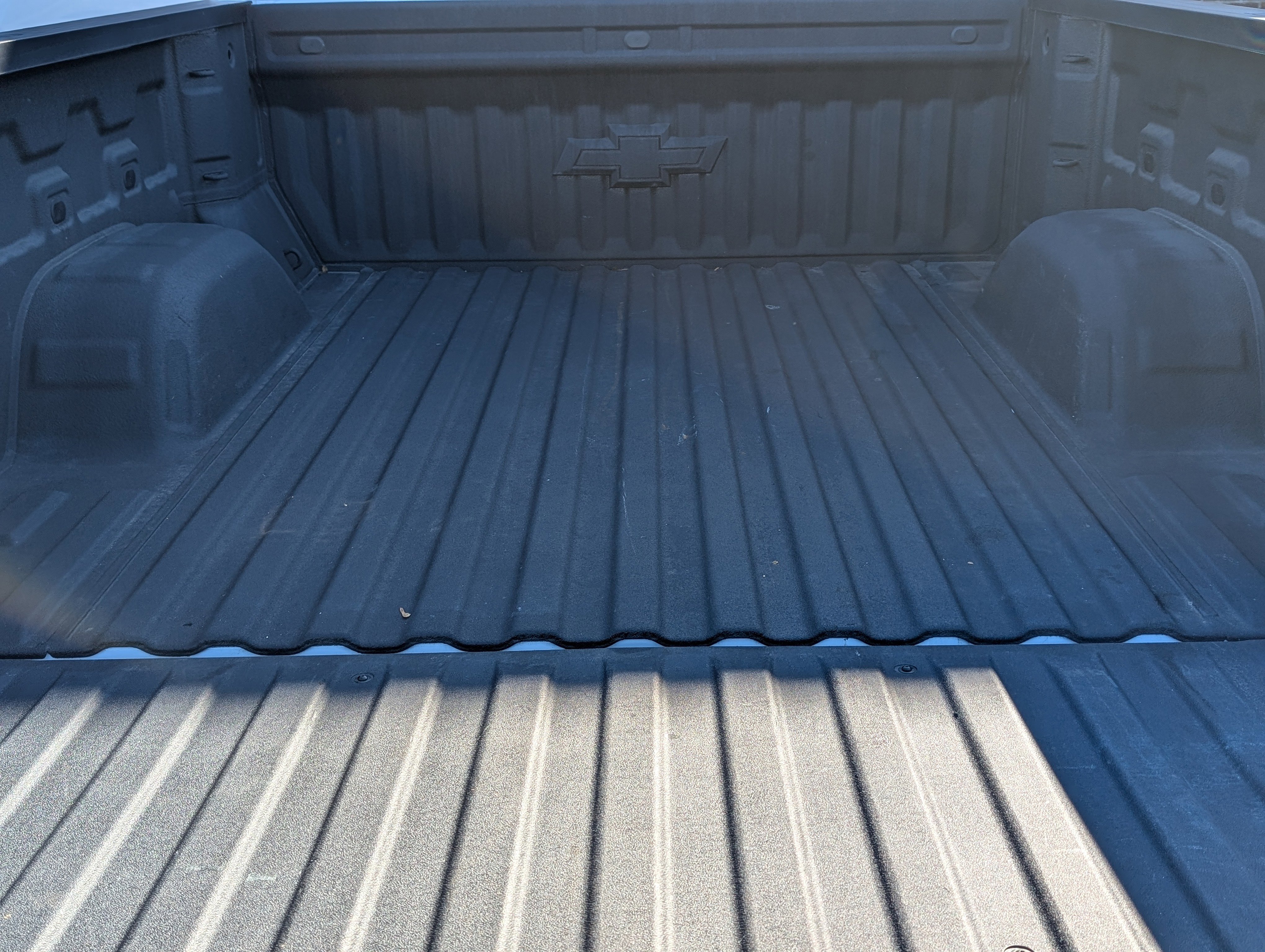 Used 2022 Chevrolet Silverado 1500 RST w/ Redline Edition image 18