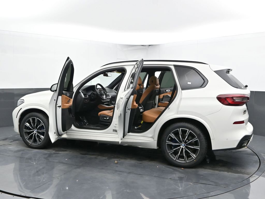 Used 2023 BMW X5 xDrive40i w/ Executive Package image 58