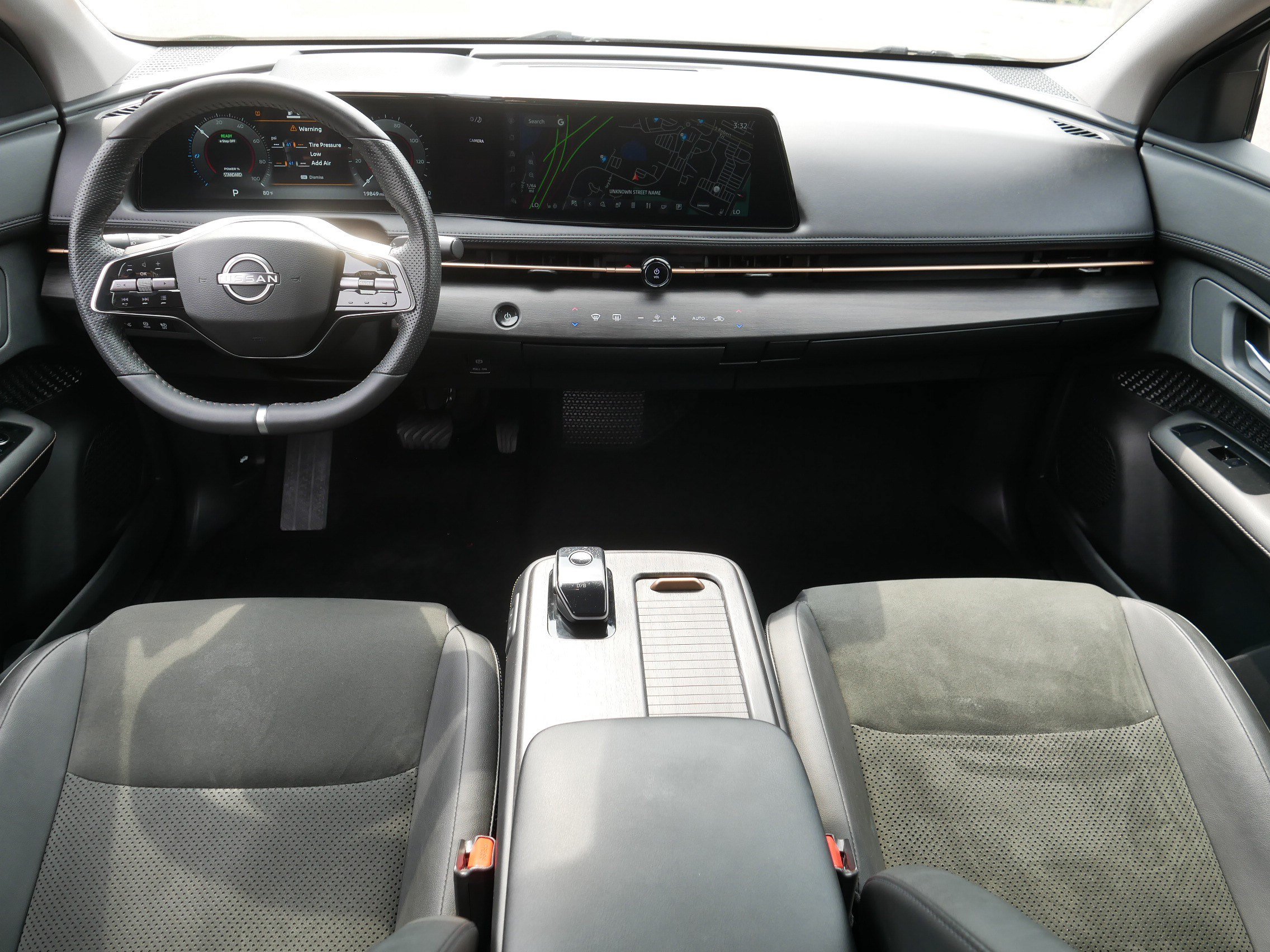 Certified 2024 Nissan Ariya AWD image 10