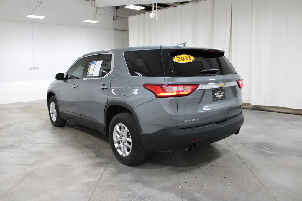 Used 2021 Chevrolet Traverse LS FWD image 7