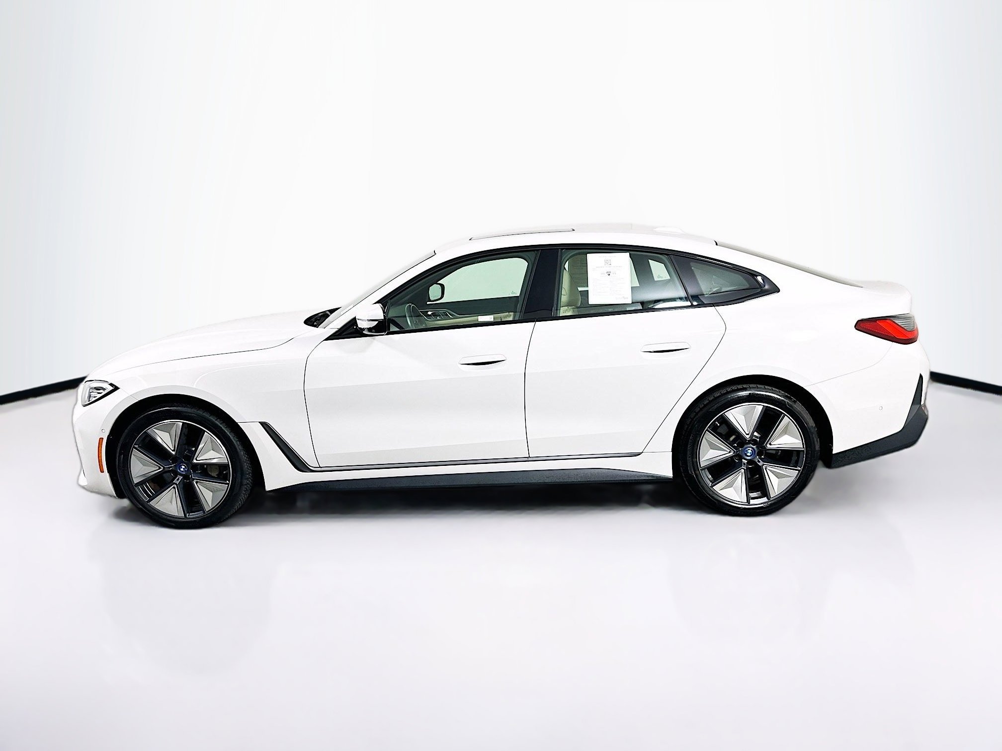 Used 2023 BMW i4 eDrive35 w/ Premium Package image 4