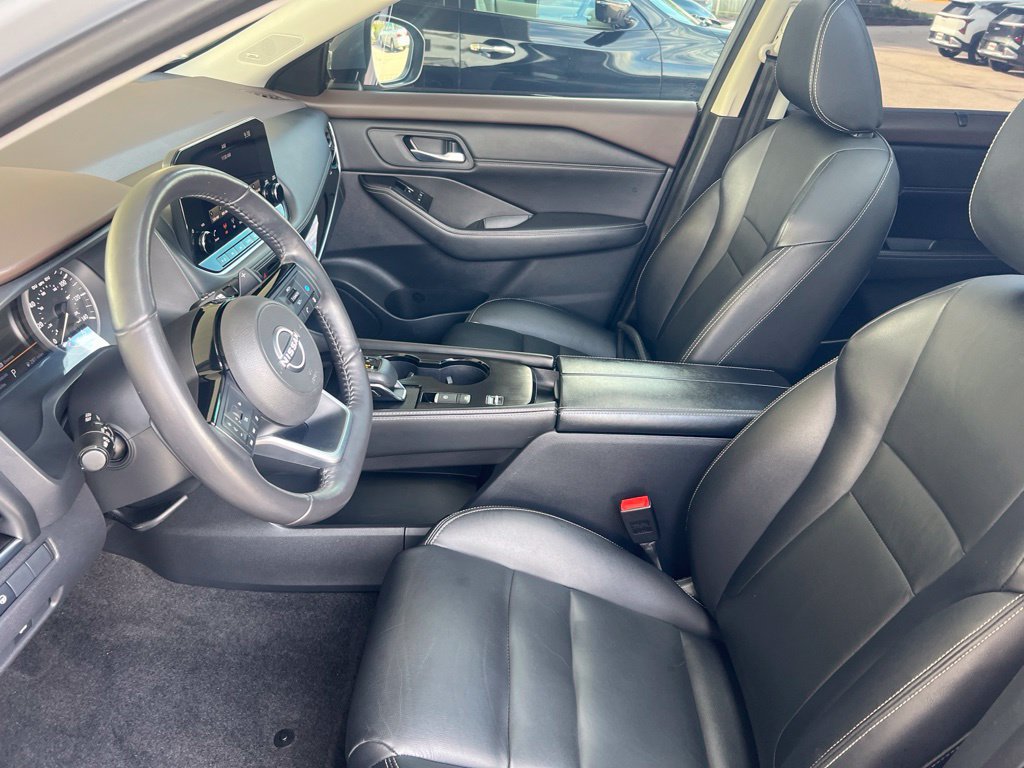 Used 2022 Nissan Rogue SL w/ SL Premium Package FWD image 4