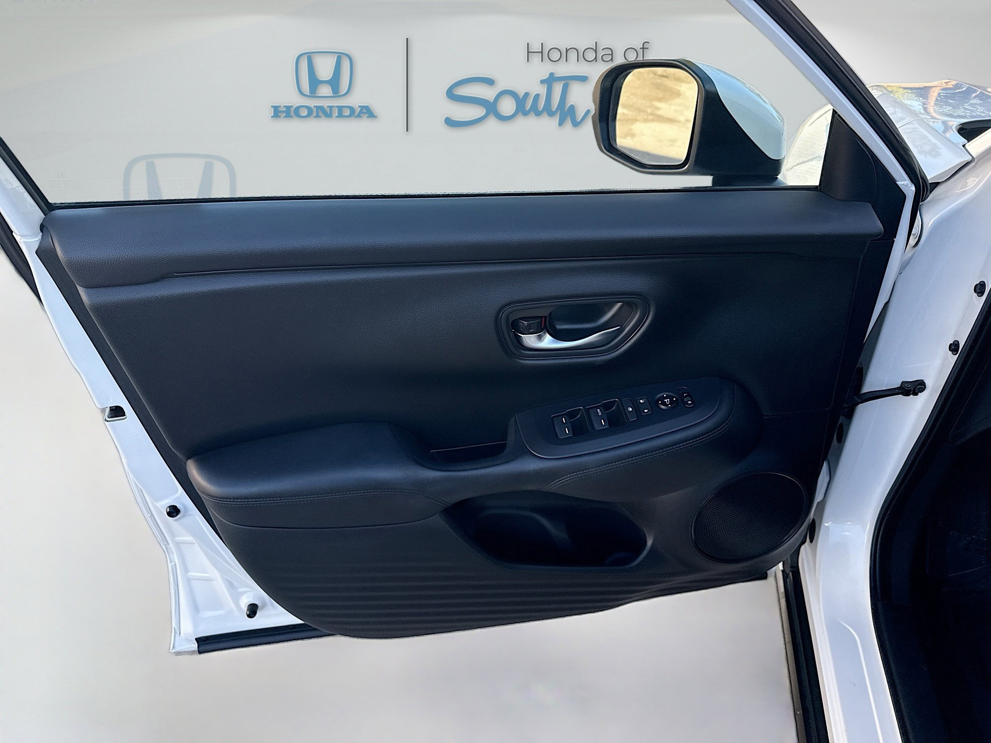 Certified 2023 Honda HR-V LX image 19