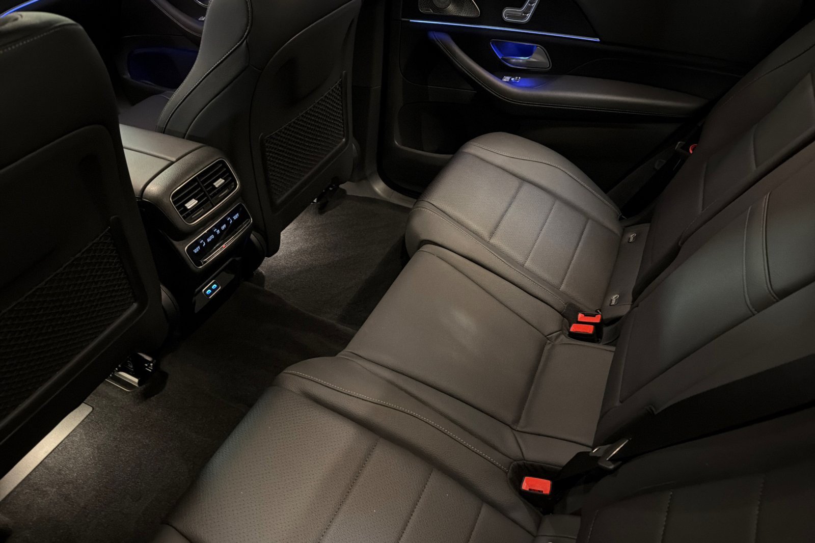 New 2026 Mercedes-Benz GLS 450 4MATIC image 11