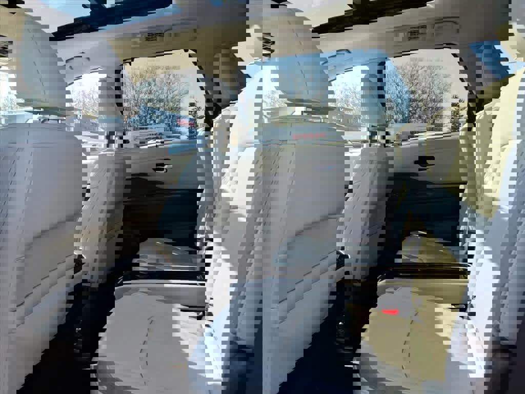 Certified 2024 Nissan Pathfinder SL w/ SL Premium Package image 18