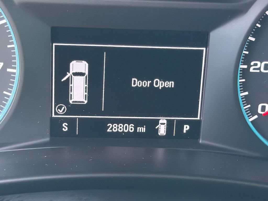 Used 2022 Chevrolet Equinox LS w/ LPO, Floor Liner Package AWD/4WD image 26