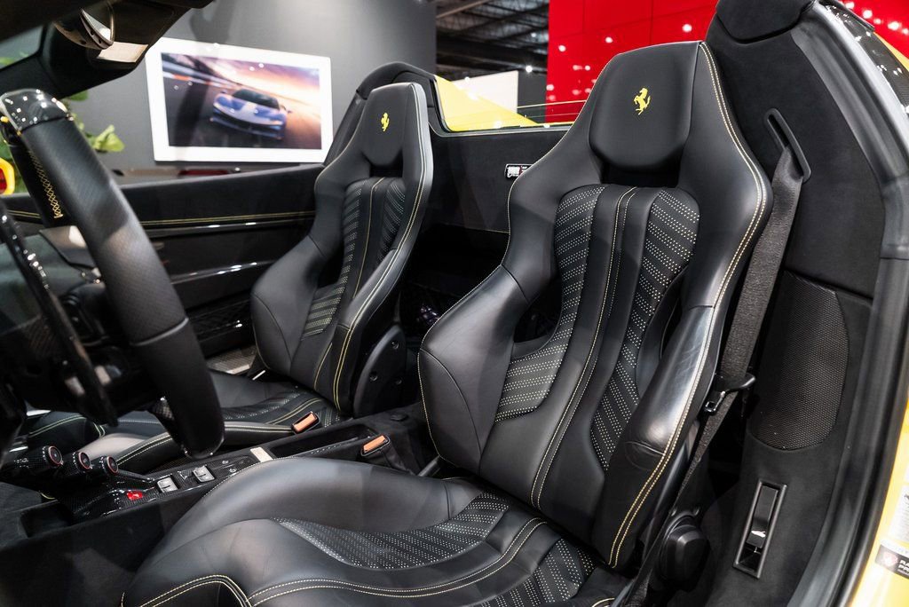 Certified 2015 Ferrari 458 Speciale A RWD image 4
