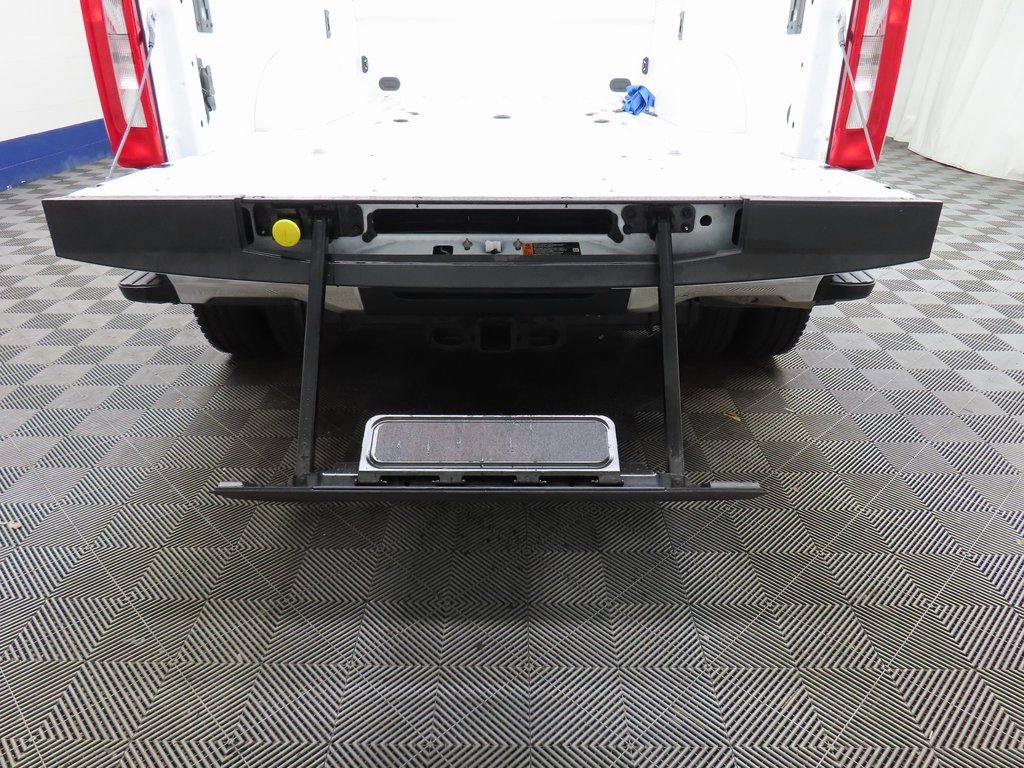 Used 2023 Ford F450 XLT image 31