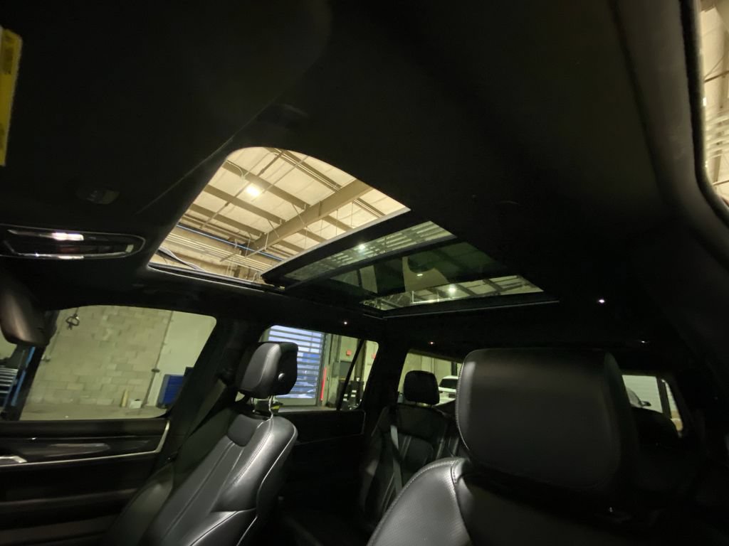 Used 2022 Jeep Wagoneer Series I w/ Premium Group I RWD image 14