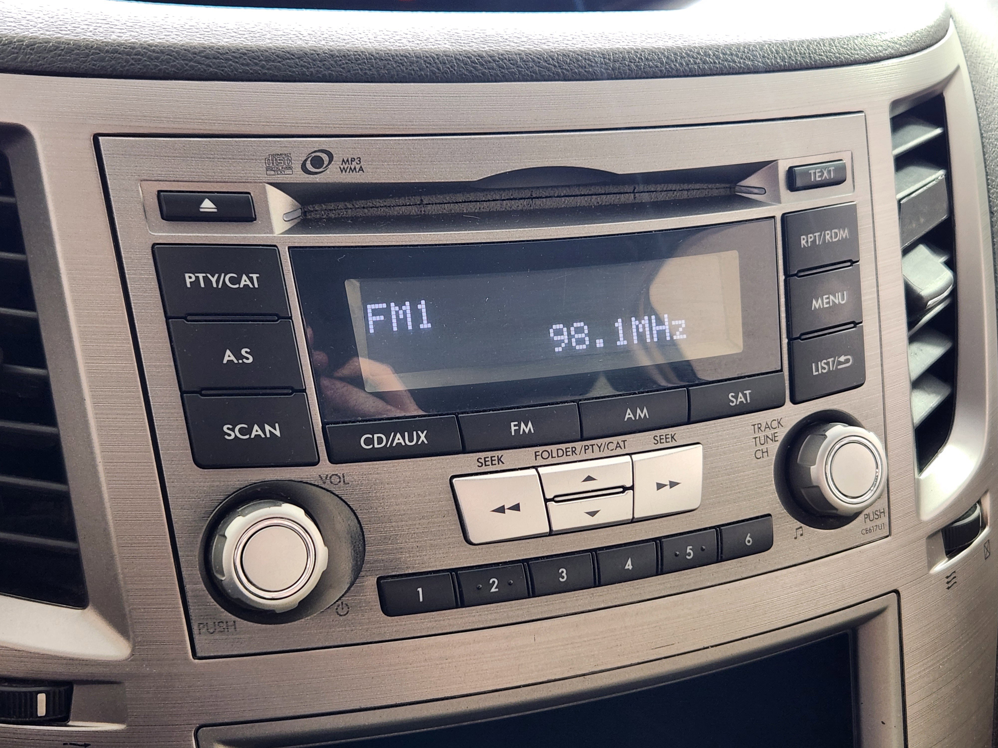 Used 2014 Subaru Outback 2.5i w/ Alloy Wheel Package image 22