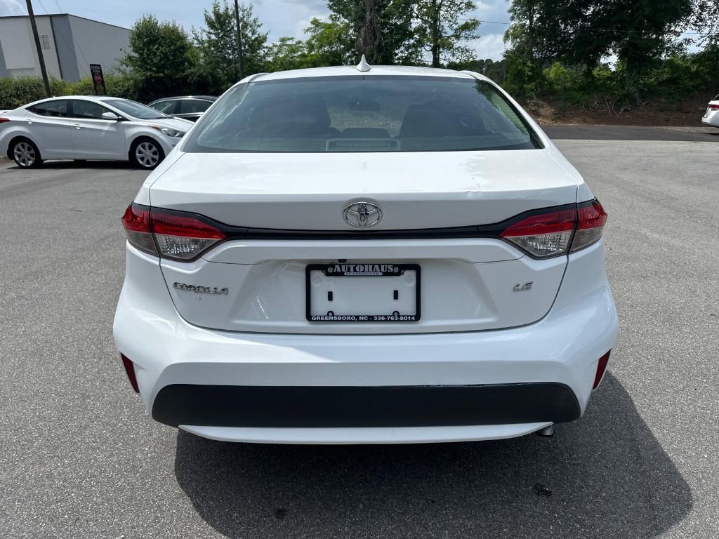 Used 2021 Toyota Corolla LE image 6