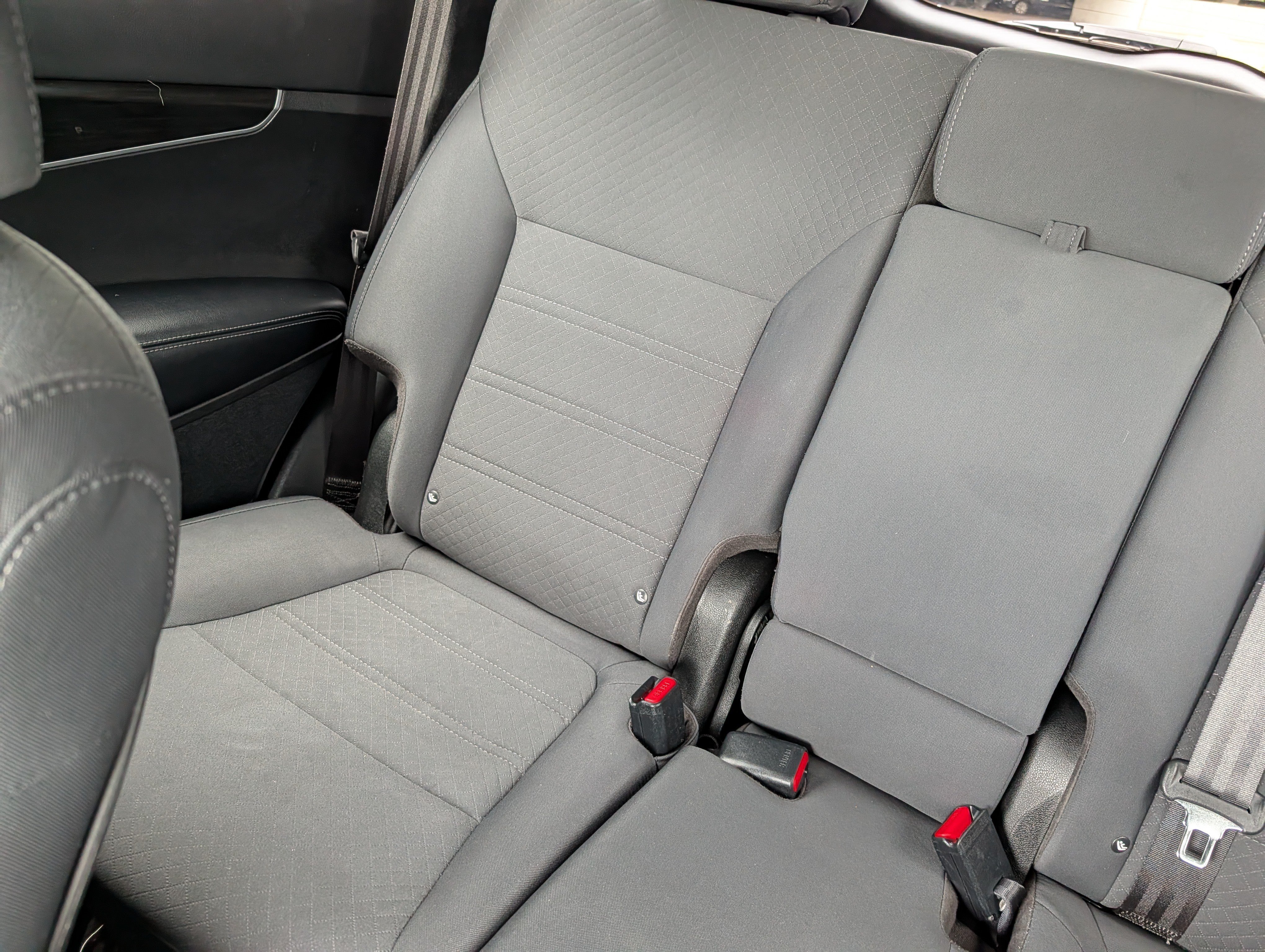 Used 2019 Kia Sorento AWD image 12
