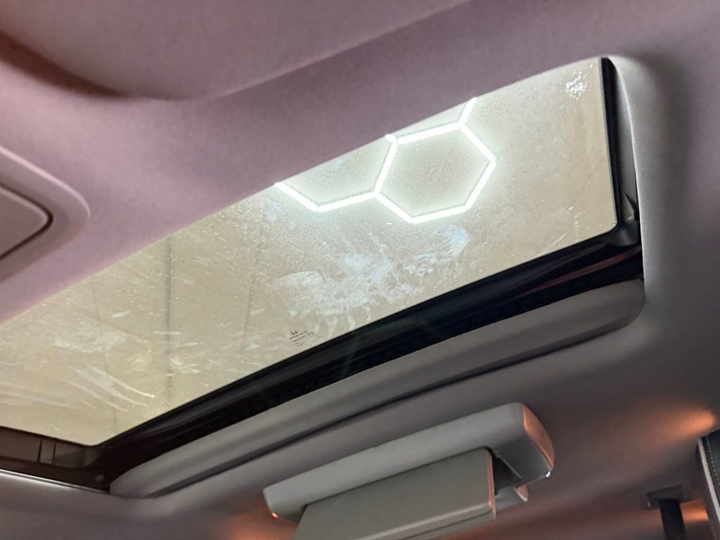 Used 2024 Honda Odyssey Elite image 30