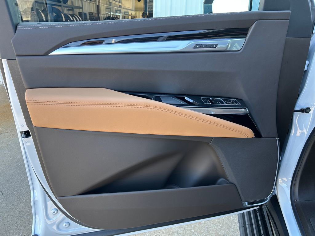 New 2026 Cadillac Escalade ESV Luxury image 12