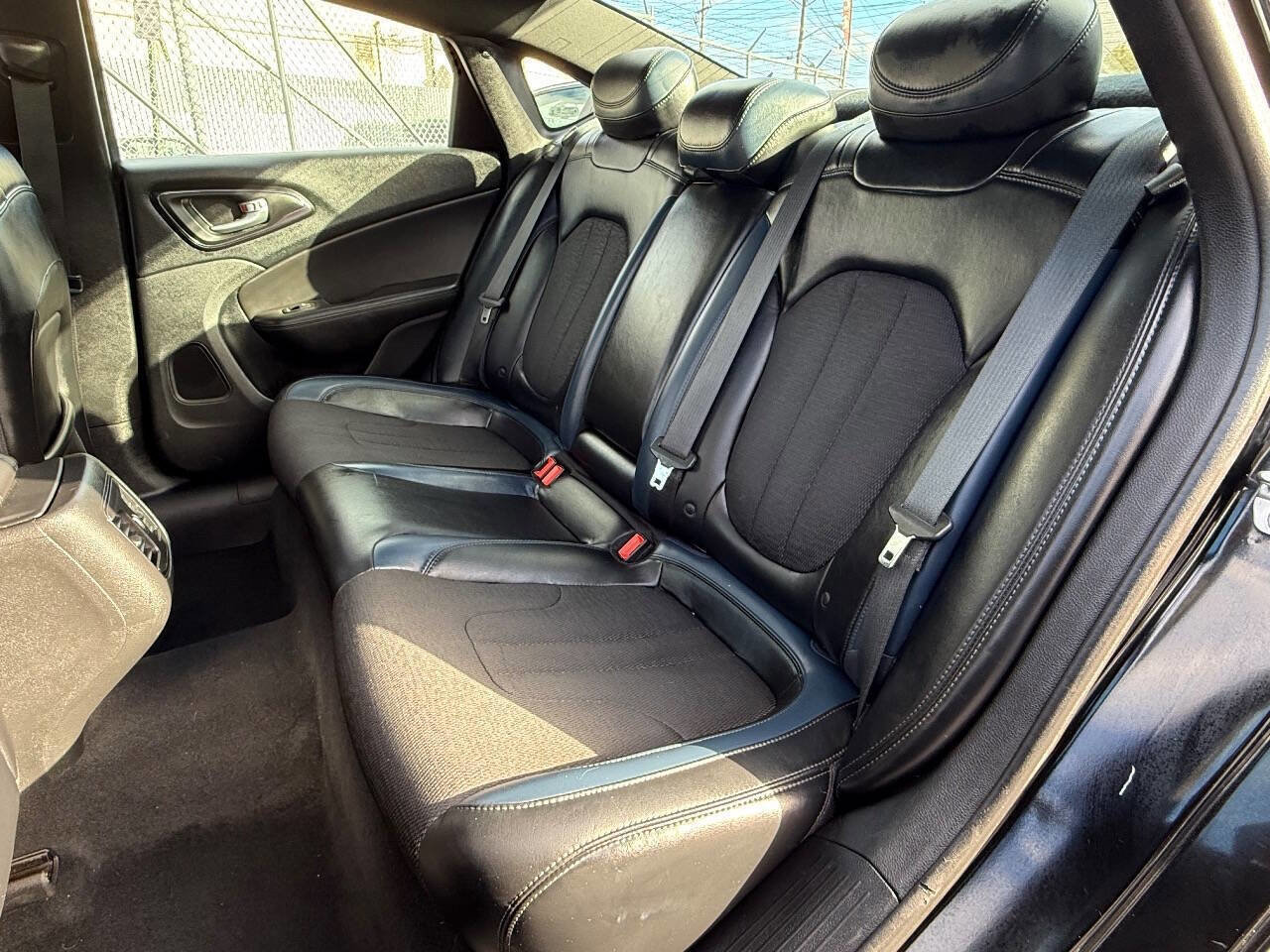 Used 2015 Chrysler 200 S w/ Navigation & Sound Group I image 13