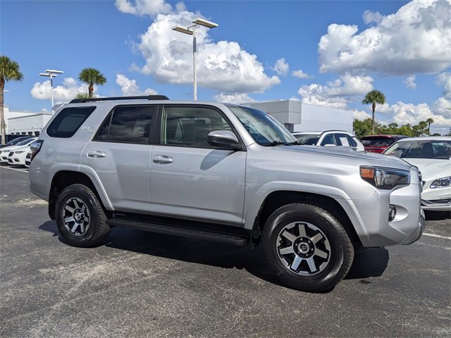 Used 2022 Toyota 4Runner TRD Off-Road image 2