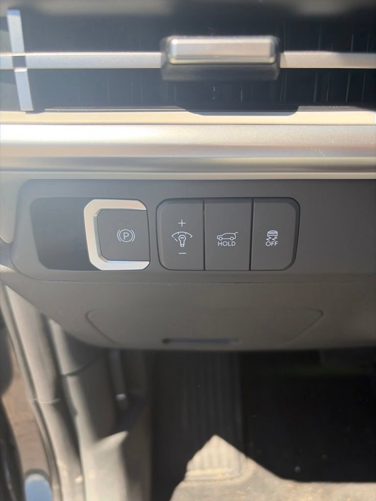 Used 2026 Hyundai Santa Fe SEL AWD/4WD image 12