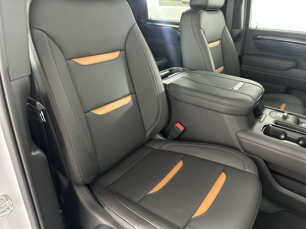 New 2026 GMC Sierra 2500 AT4 w/ Technology Package AWD/4WD image 30