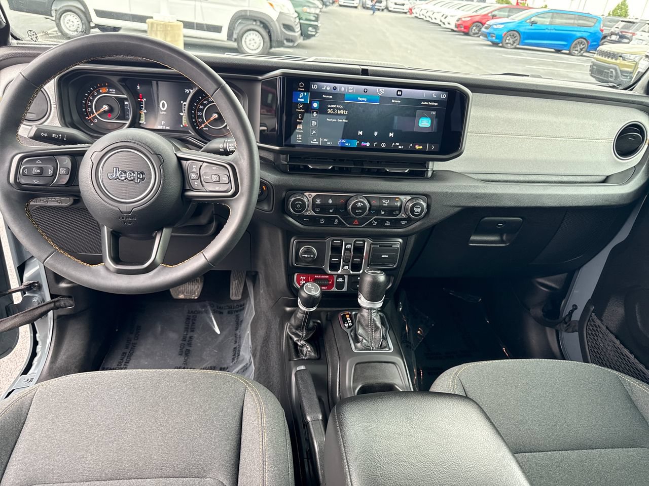 Used 2024 Jeep Wrangler Unlimited Sport AWD/4WD image 13