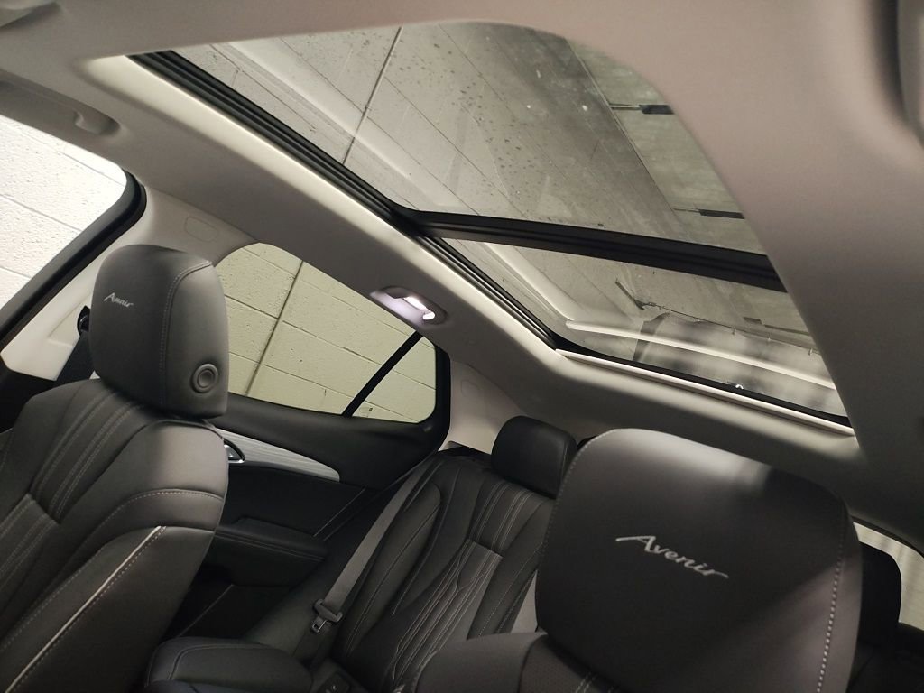 New 2026 Buick Envision Avenir image 26