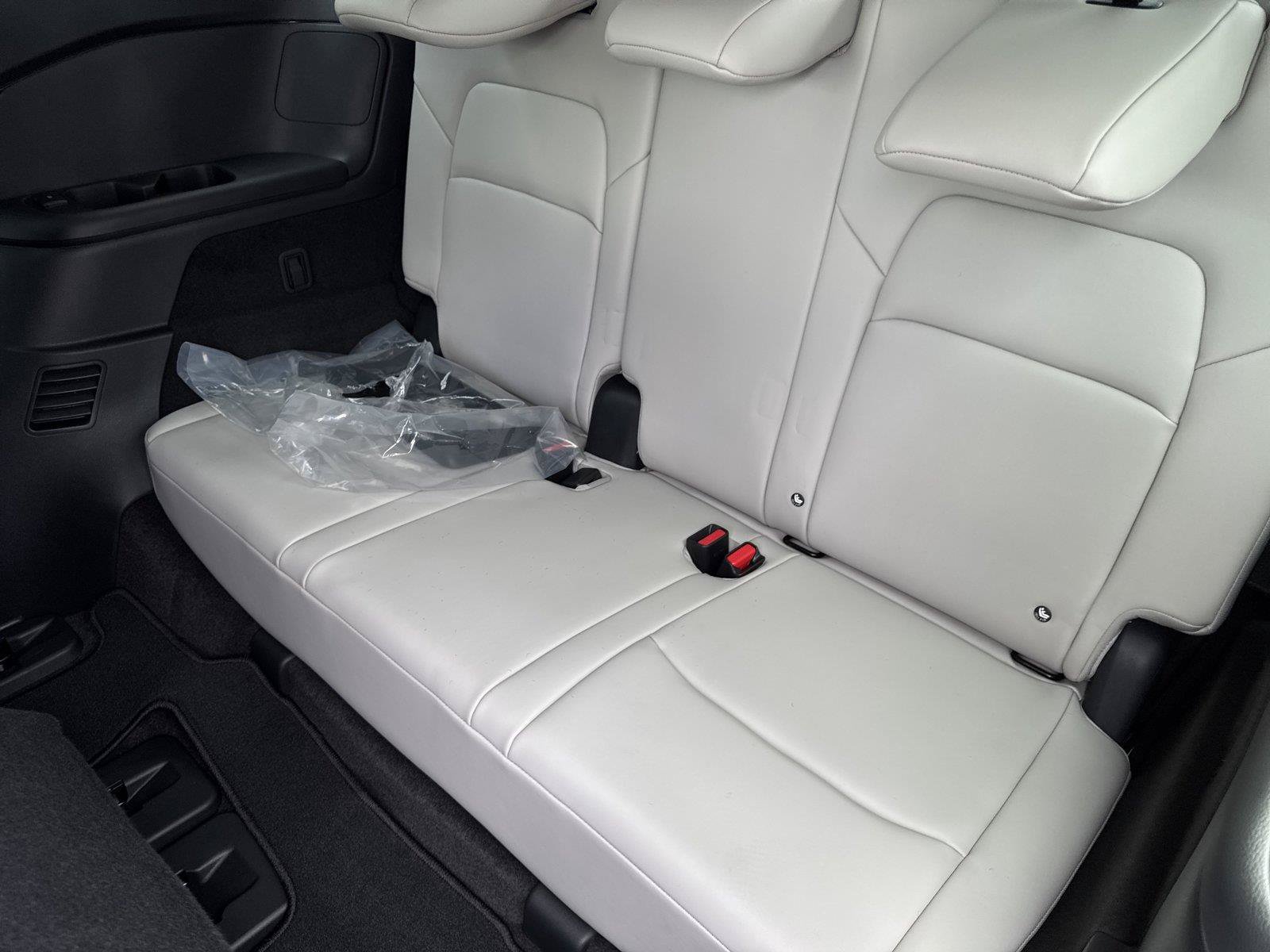 New 2026 Nissan Pathfinder SL FWD image 26
