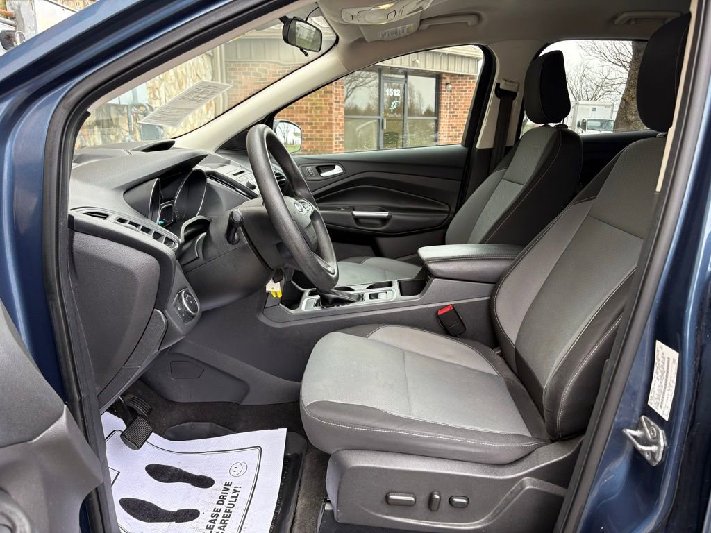 Used 2018 Ford Escape SE image 19