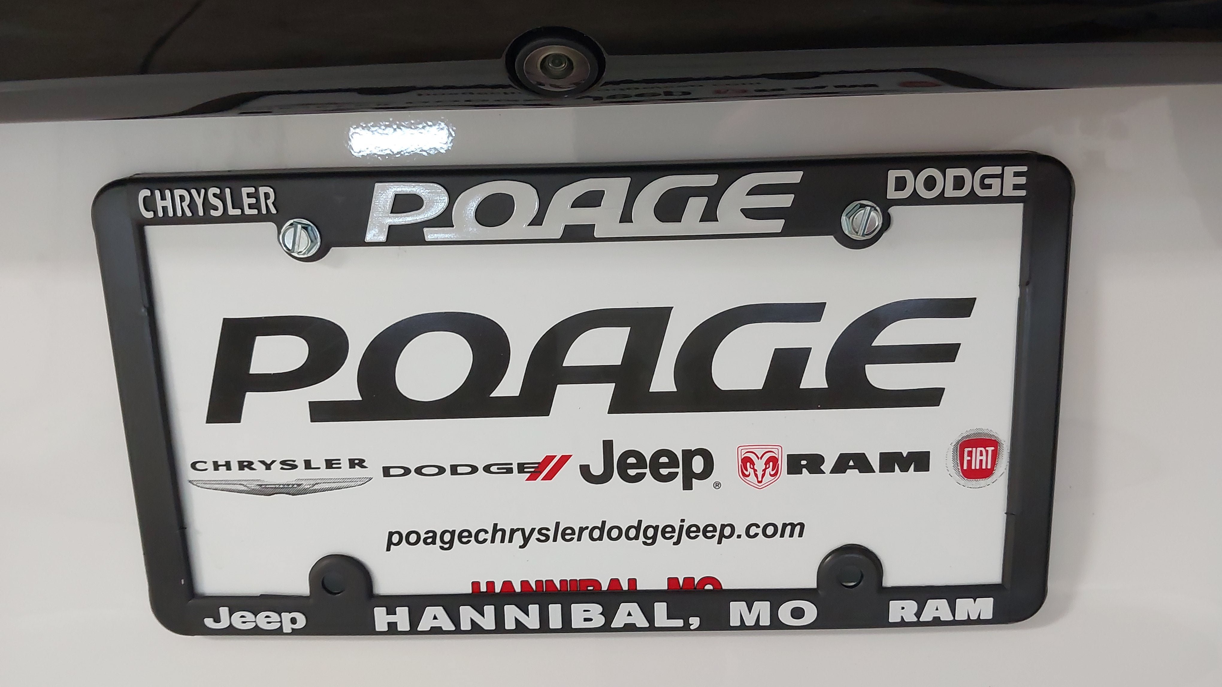 Used 2024 Chrysler Pacifica Touring-L w/ Uconnect Theater Family Group FWD image 33