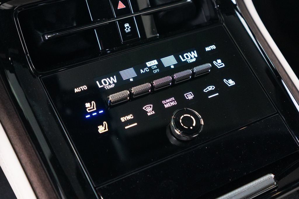 New 2026 Porsche Panamera 4 E-Hybrid AWD/4WD image 25