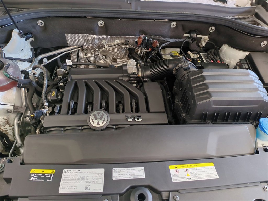 Used 2023 Volkswagen Atlas Cross Sport SE image 38